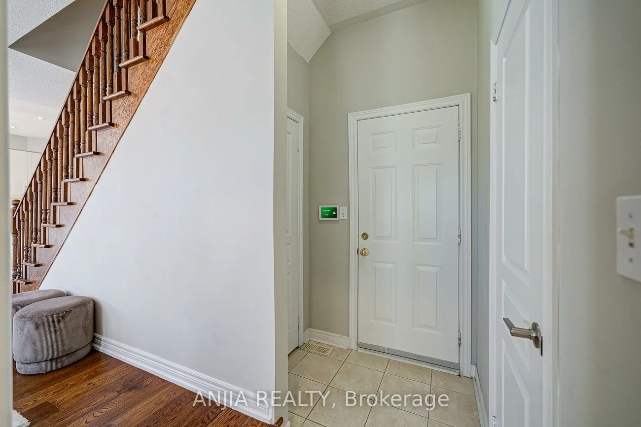 54, Rainbow Valley, Greensborough, Markham