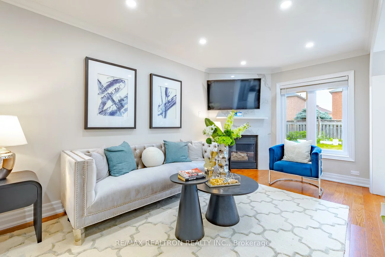 28, Marydale, Middlefield, Markham