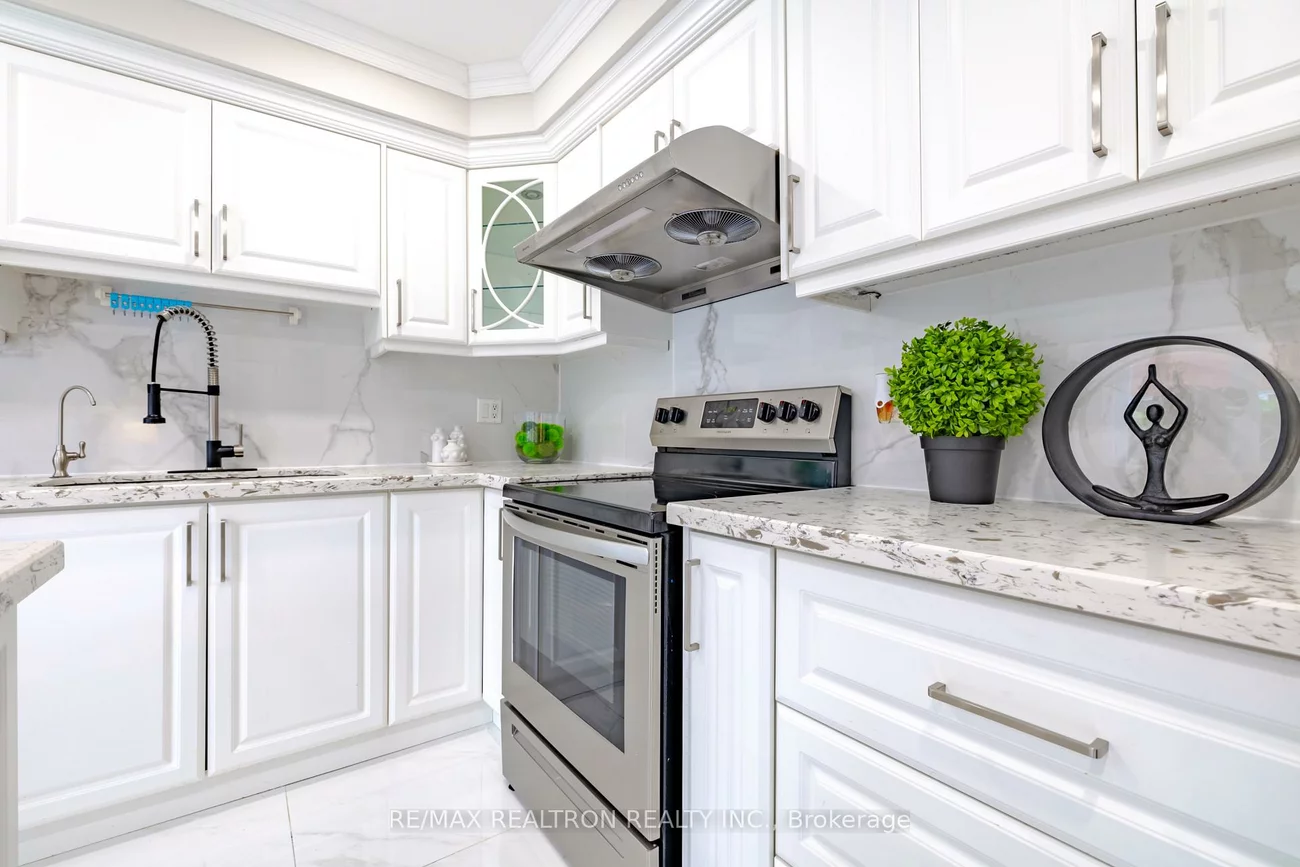 28, Marydale, Middlefield, Markham