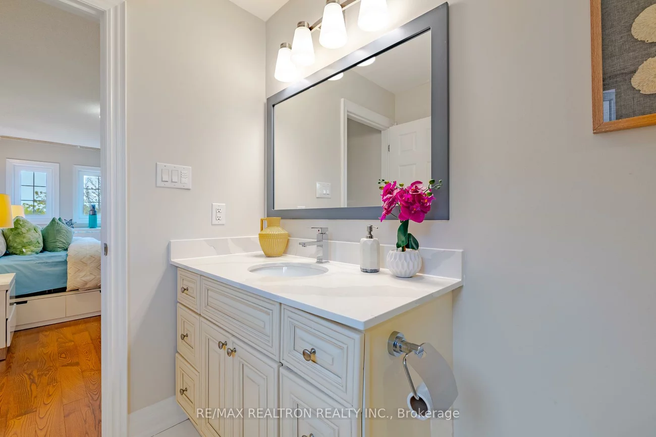 28, Marydale, Middlefield, Markham