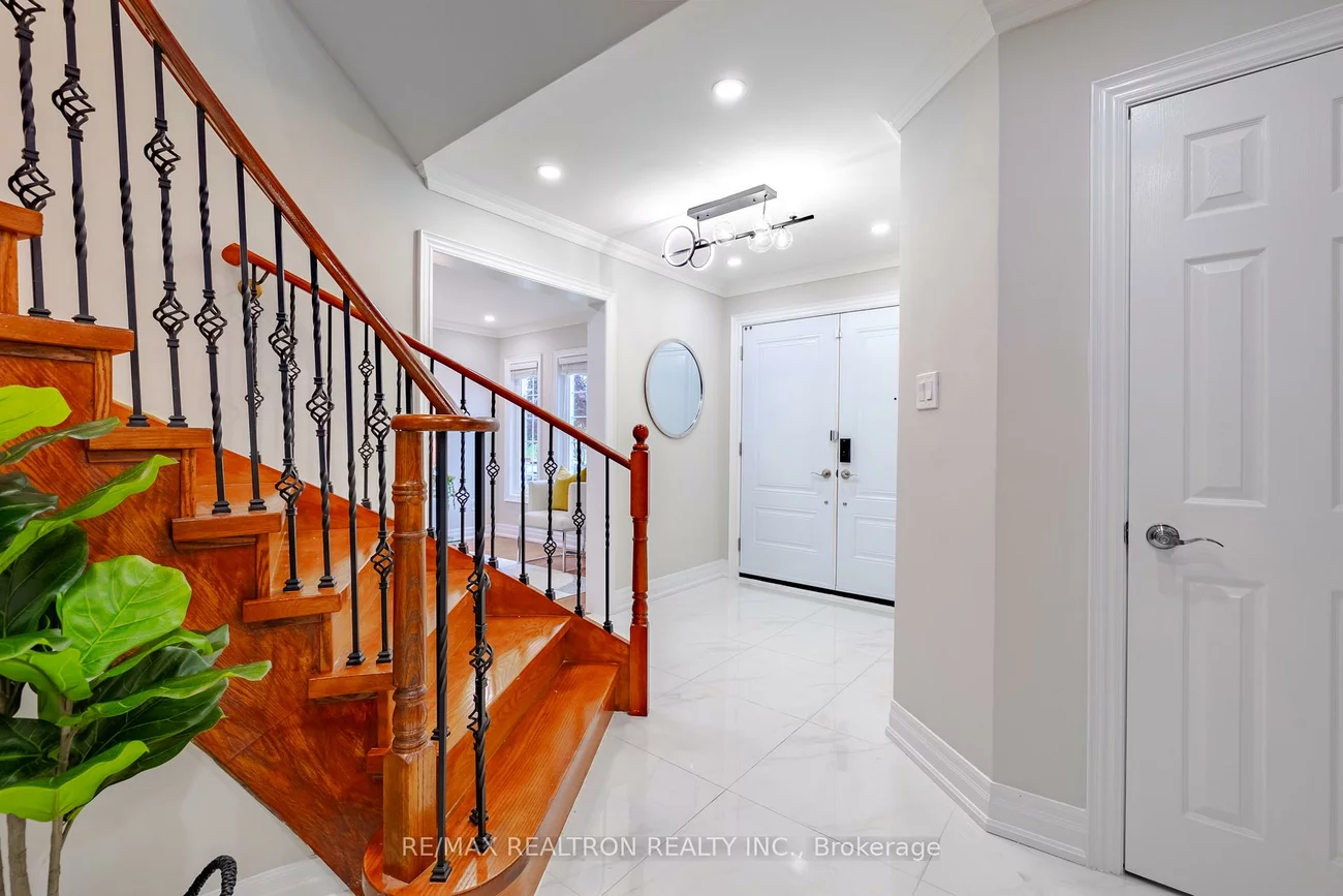 28, Marydale, Middlefield, Markham