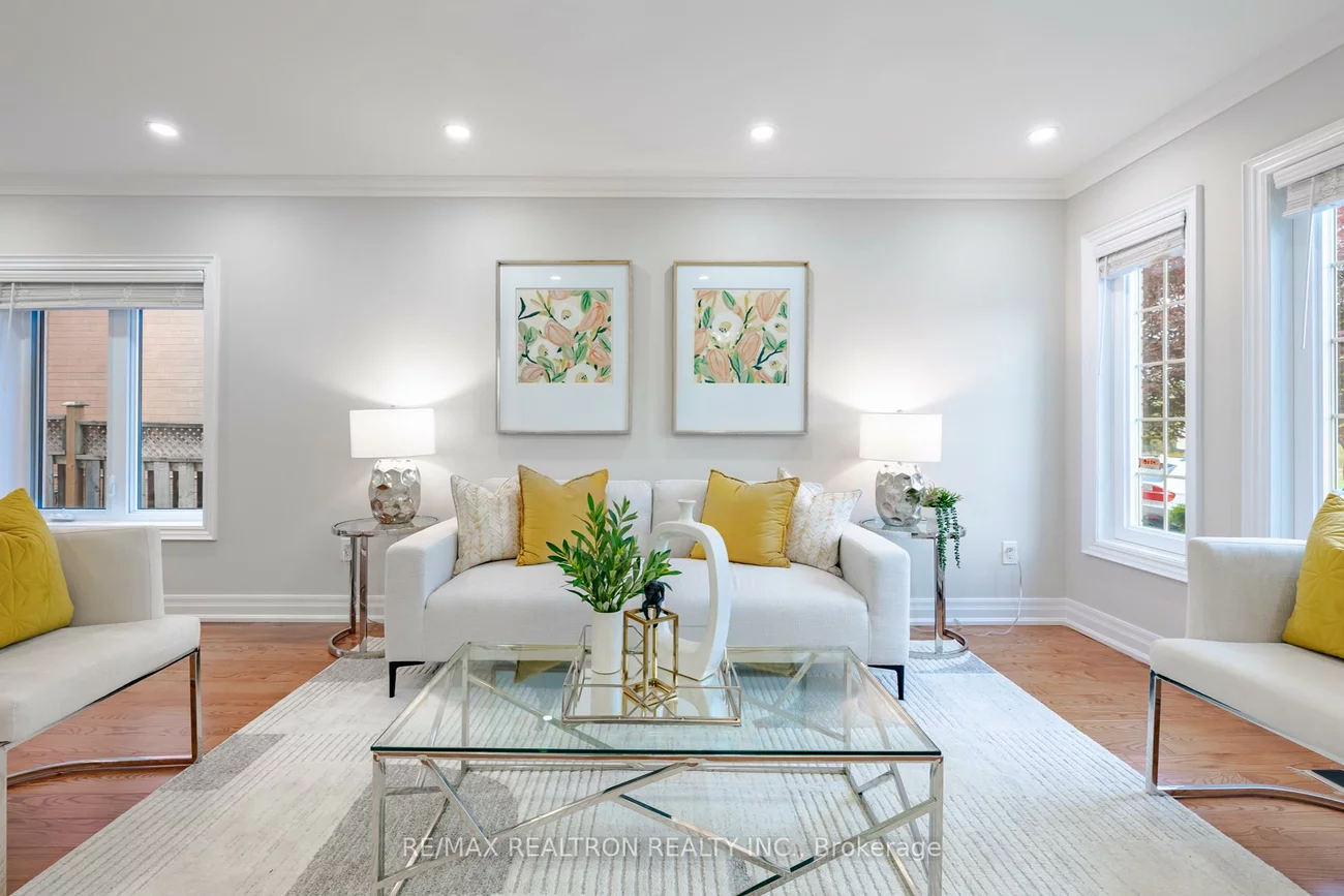 28, Marydale, Middlefield, Markham