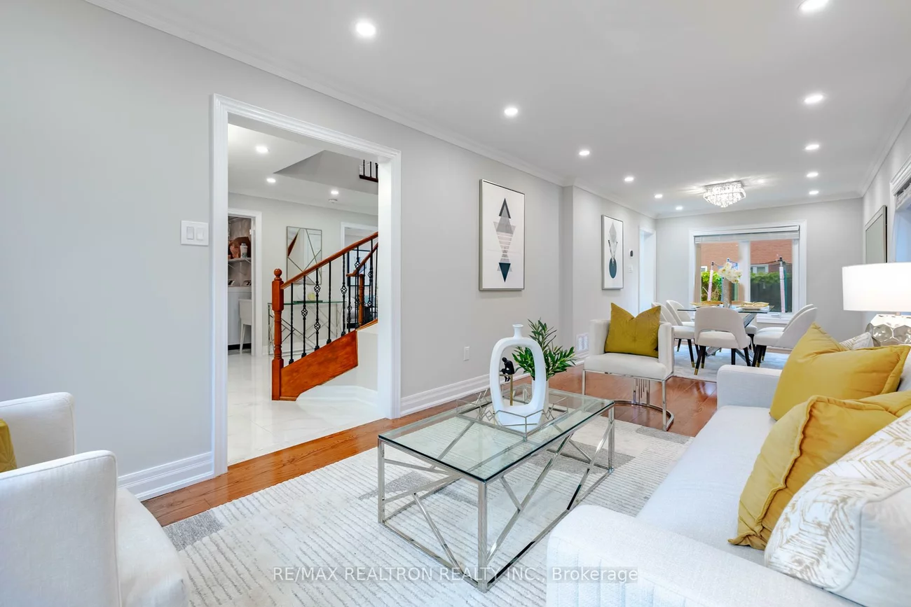 28, Marydale, Middlefield, Markham