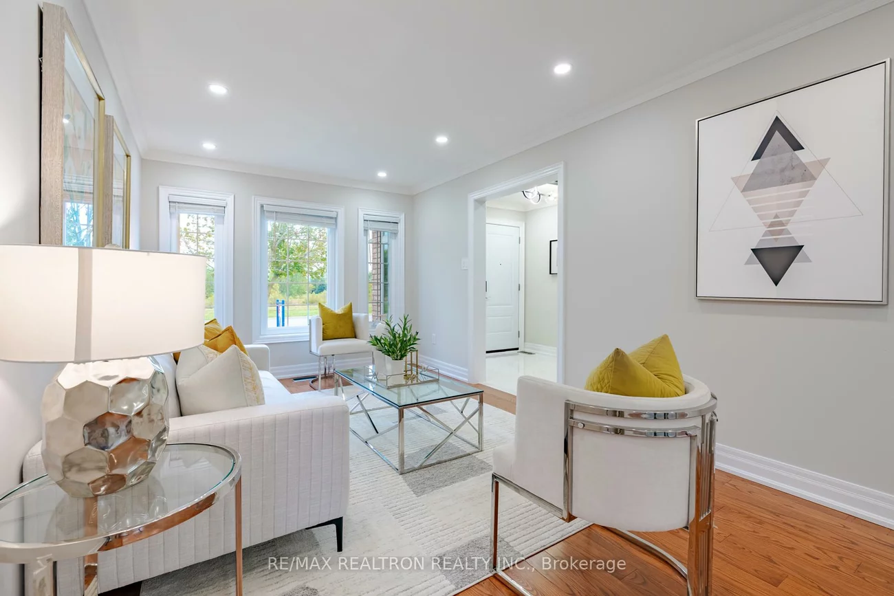 28, Marydale, Middlefield, Markham