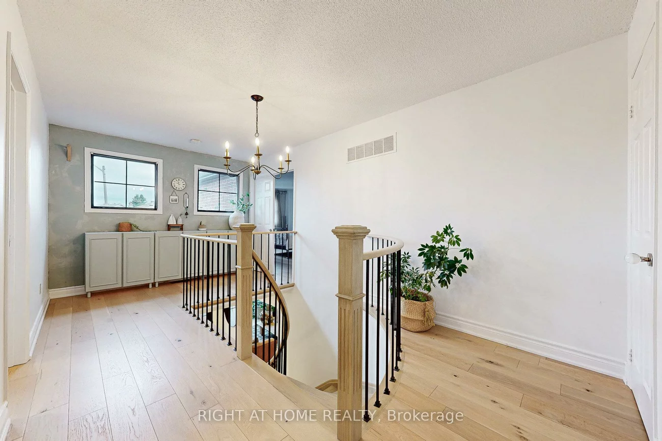 24, Cummings, Thornlea, Markham