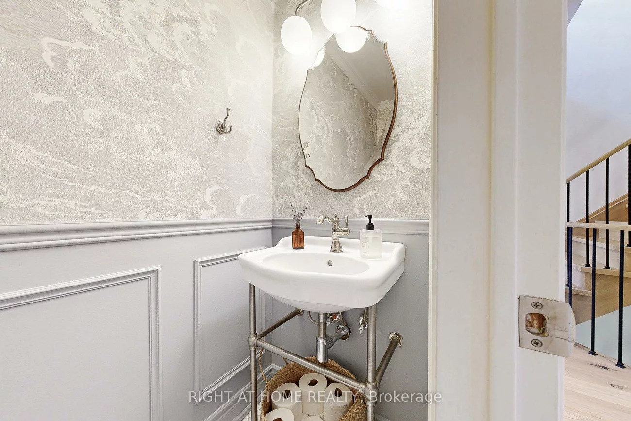 24, Cummings, Thornlea, Markham