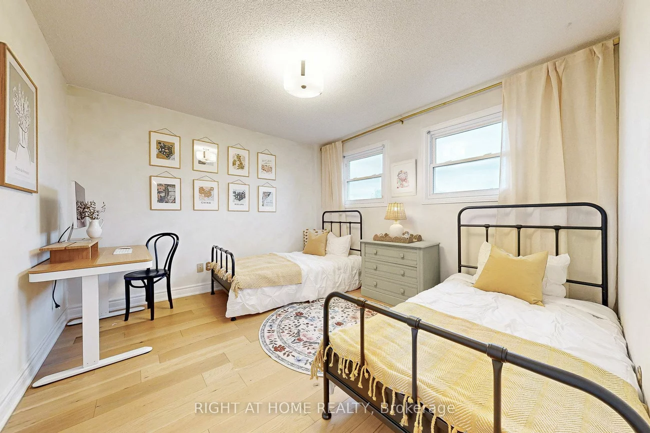 24, Cummings, Thornlea, Markham