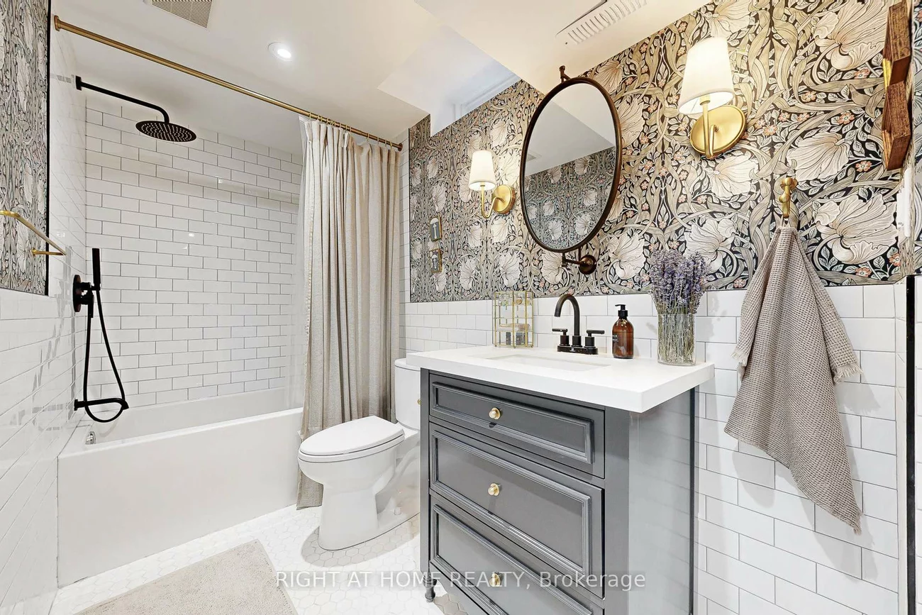 24, Cummings, Thornlea, Markham