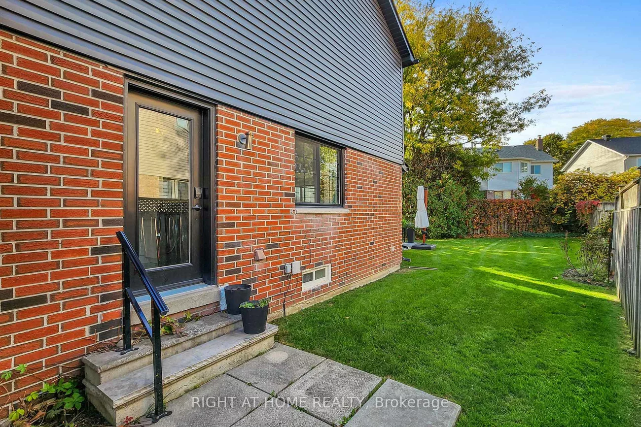 24, Cummings, Thornlea, Markham