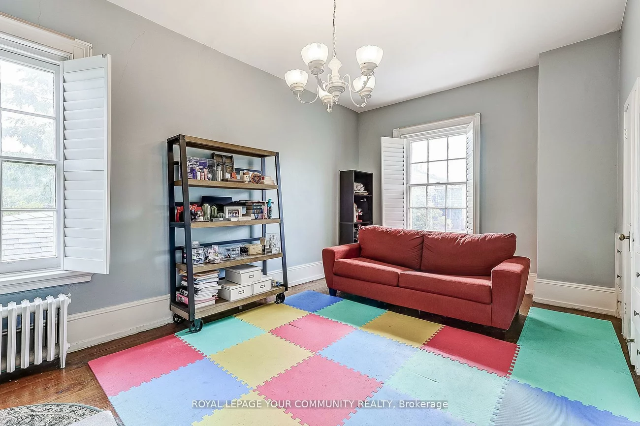 54, Cricklewood, Royal Orchard, Markham