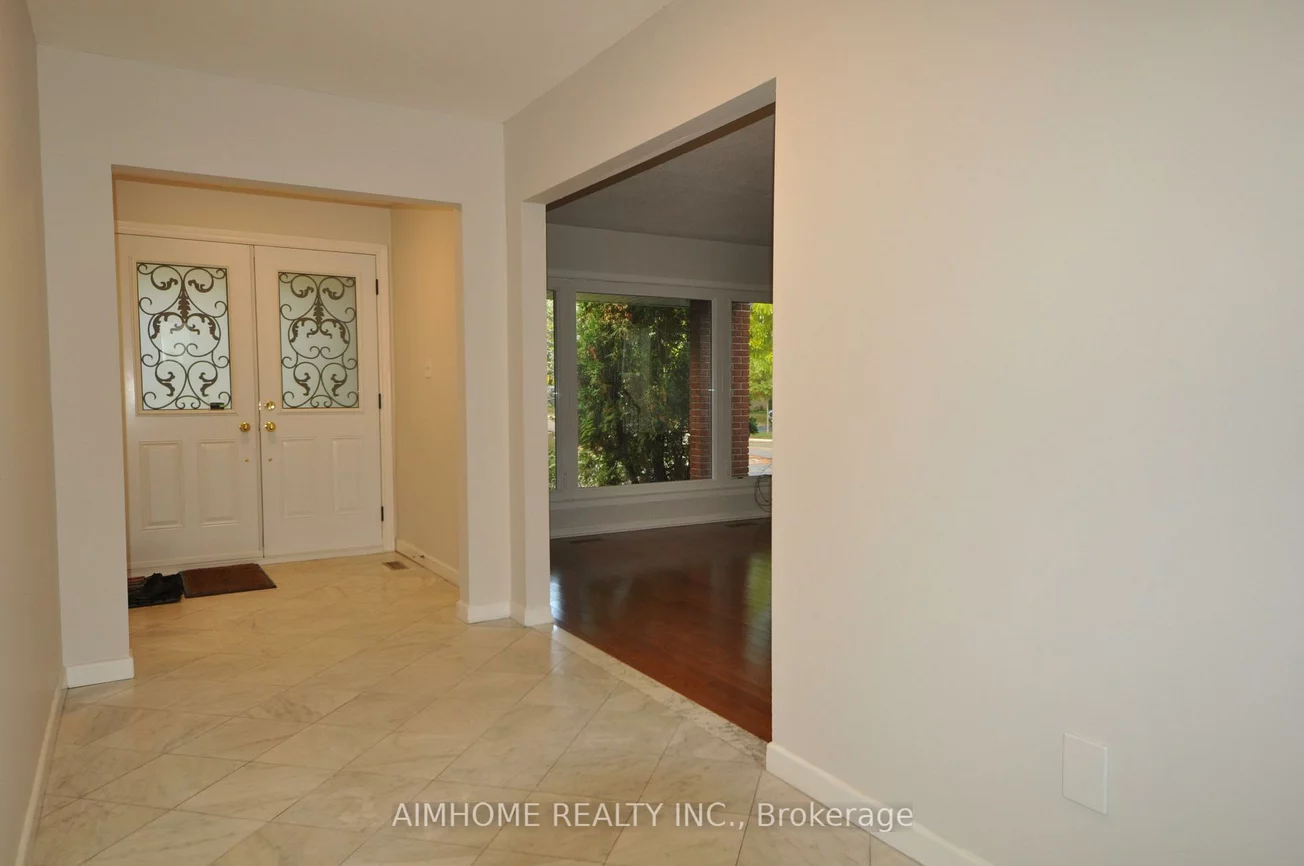 36, Flowervale, German Mills, Markham