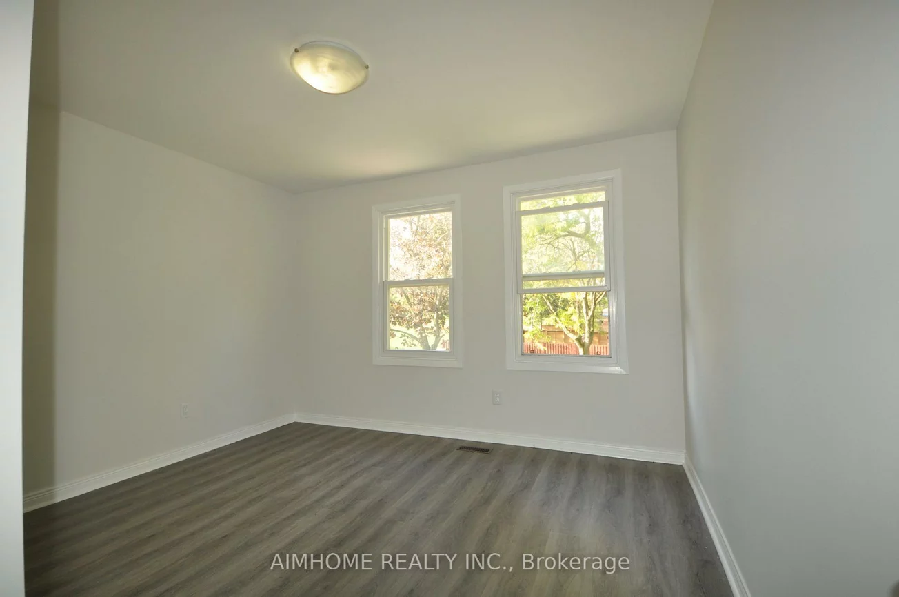 36, Flowervale, German Mills, Markham