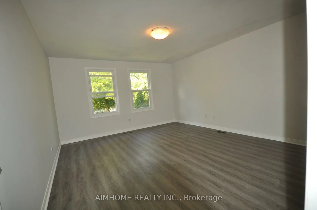 36, Flowervale, German Mills, Markham