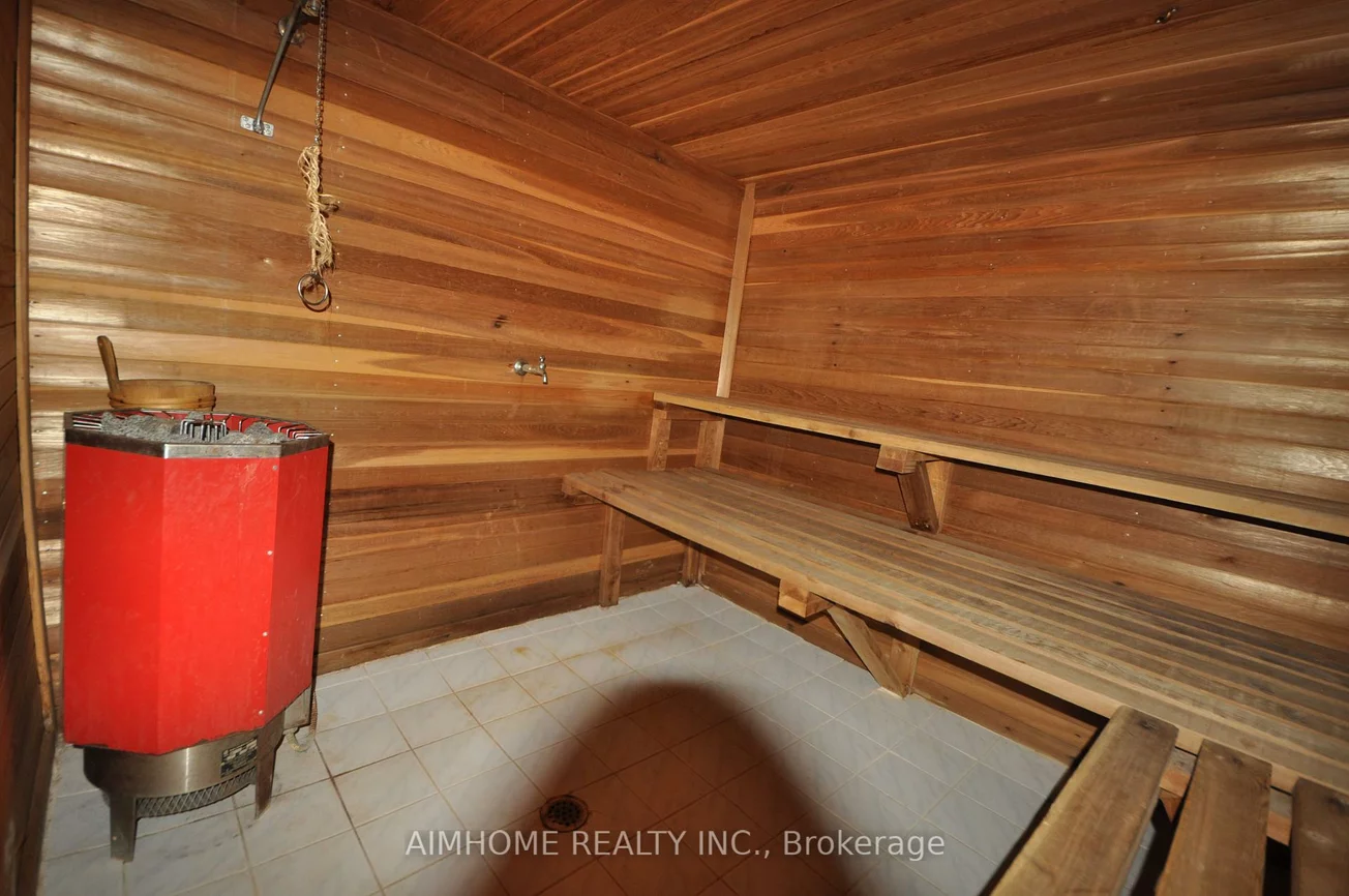 36, Flowervale, German Mills, Markham