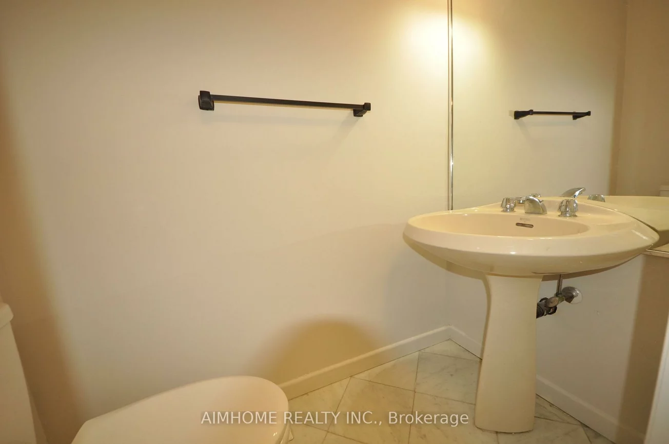 36, Flowervale, German Mills, Markham