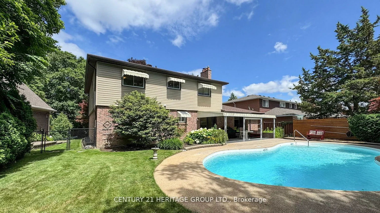 280, Henderson, Royal Orchard, Markham