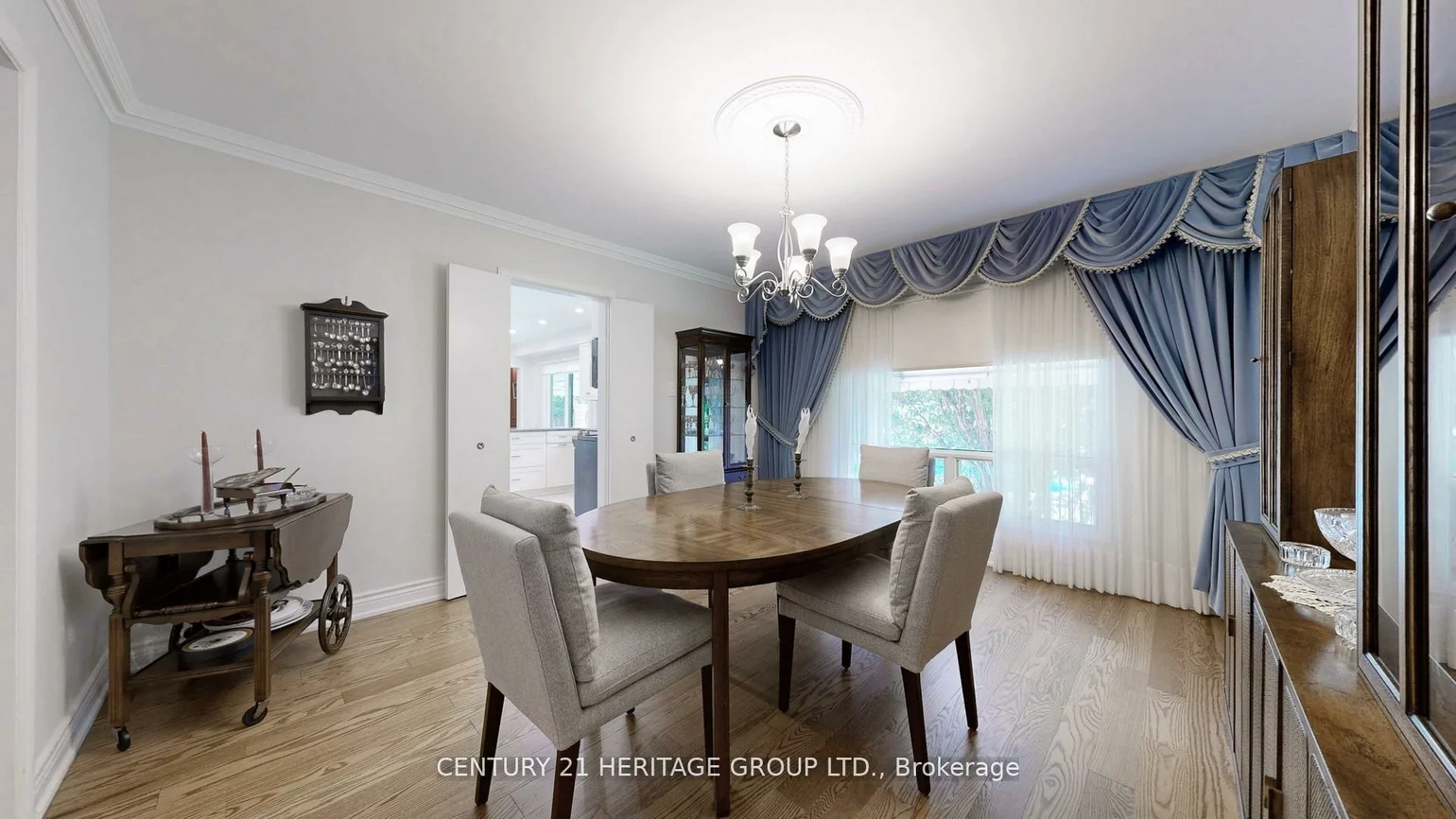 280, Henderson, Royal Orchard, Markham