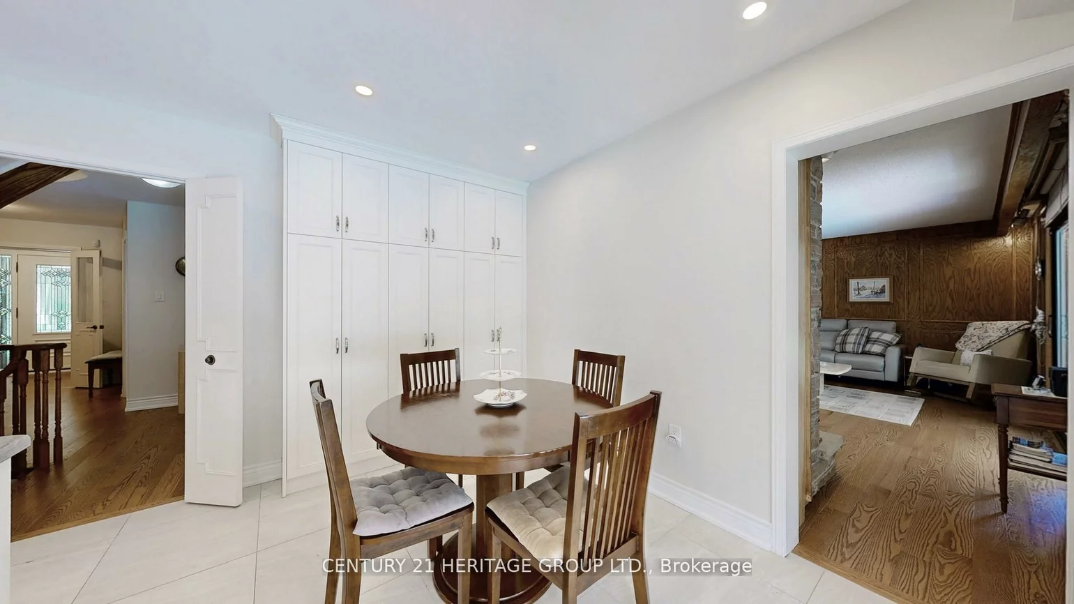 280, Henderson, Royal Orchard, Markham