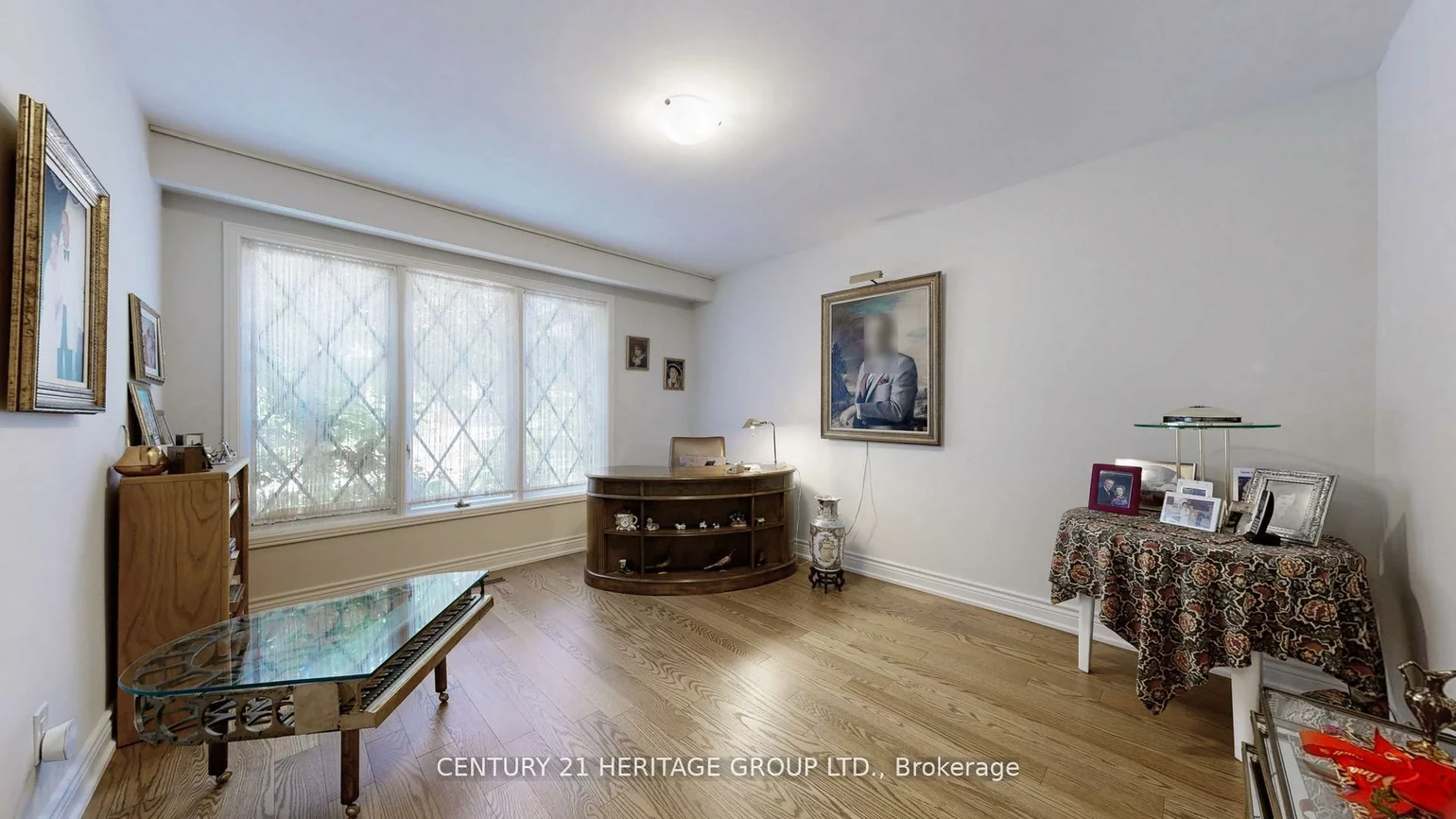 280, Henderson, Royal Orchard, Markham