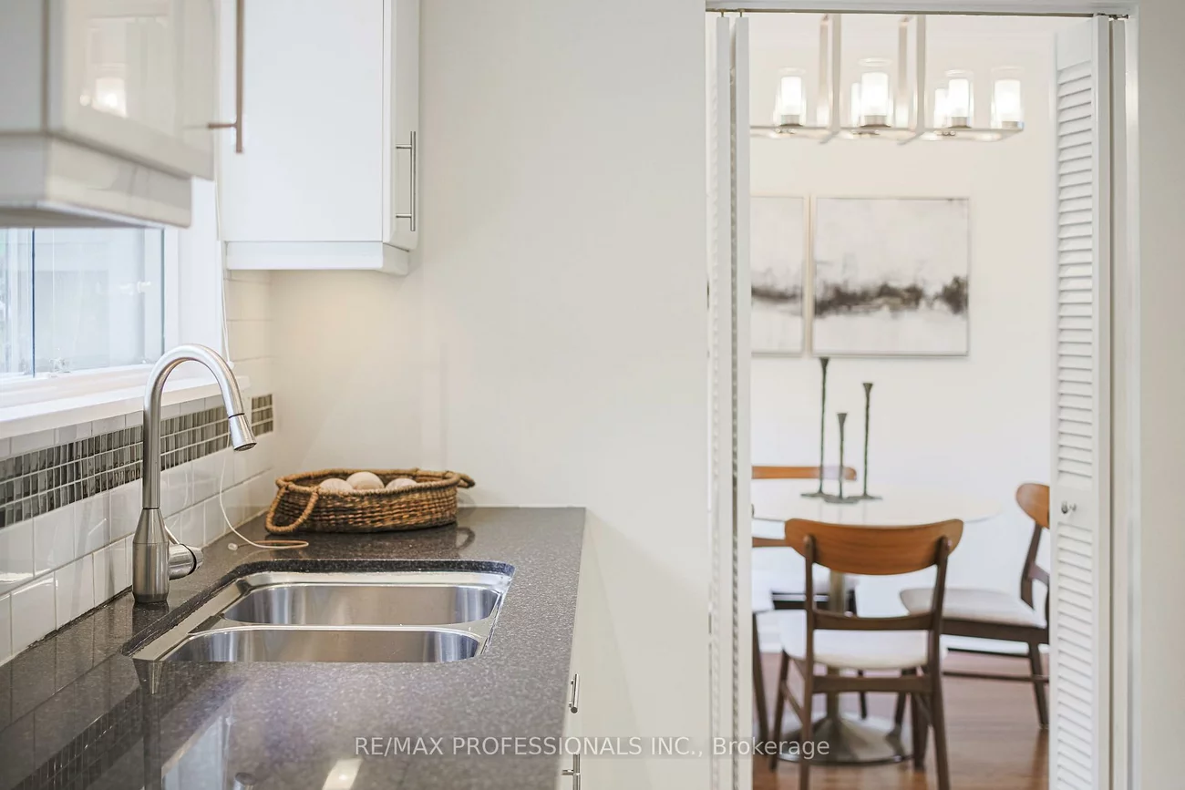 9, Donalbain, Royal Orchard, Markham