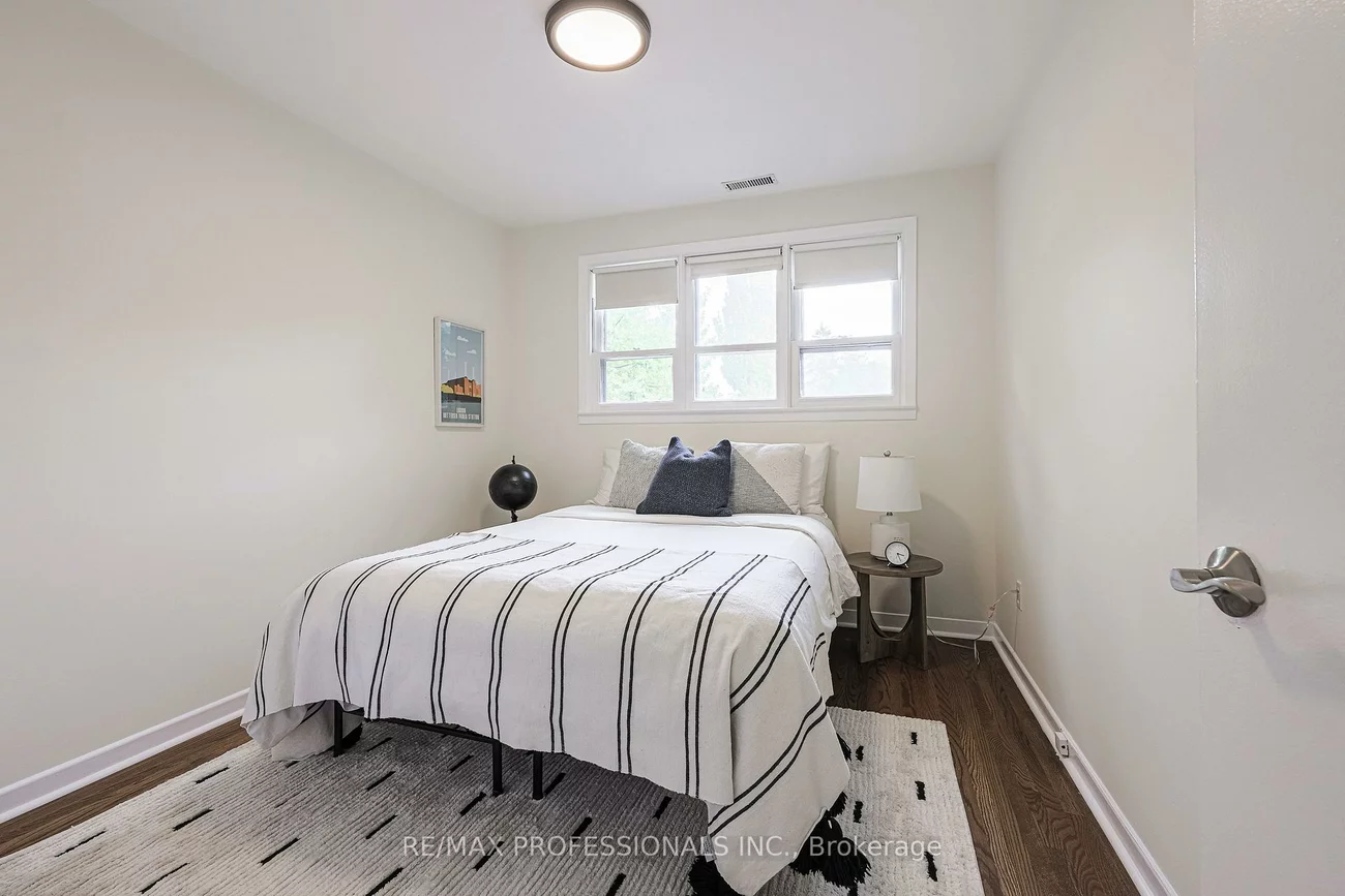 9, Donalbain, Royal Orchard, Markham