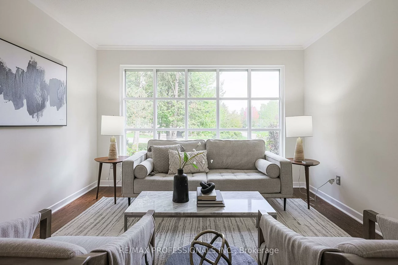 9, Donalbain, Royal Orchard, Markham