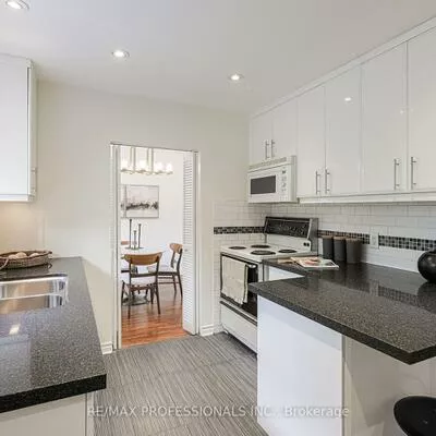 9, Donalbain, Royal Orchard, Markham