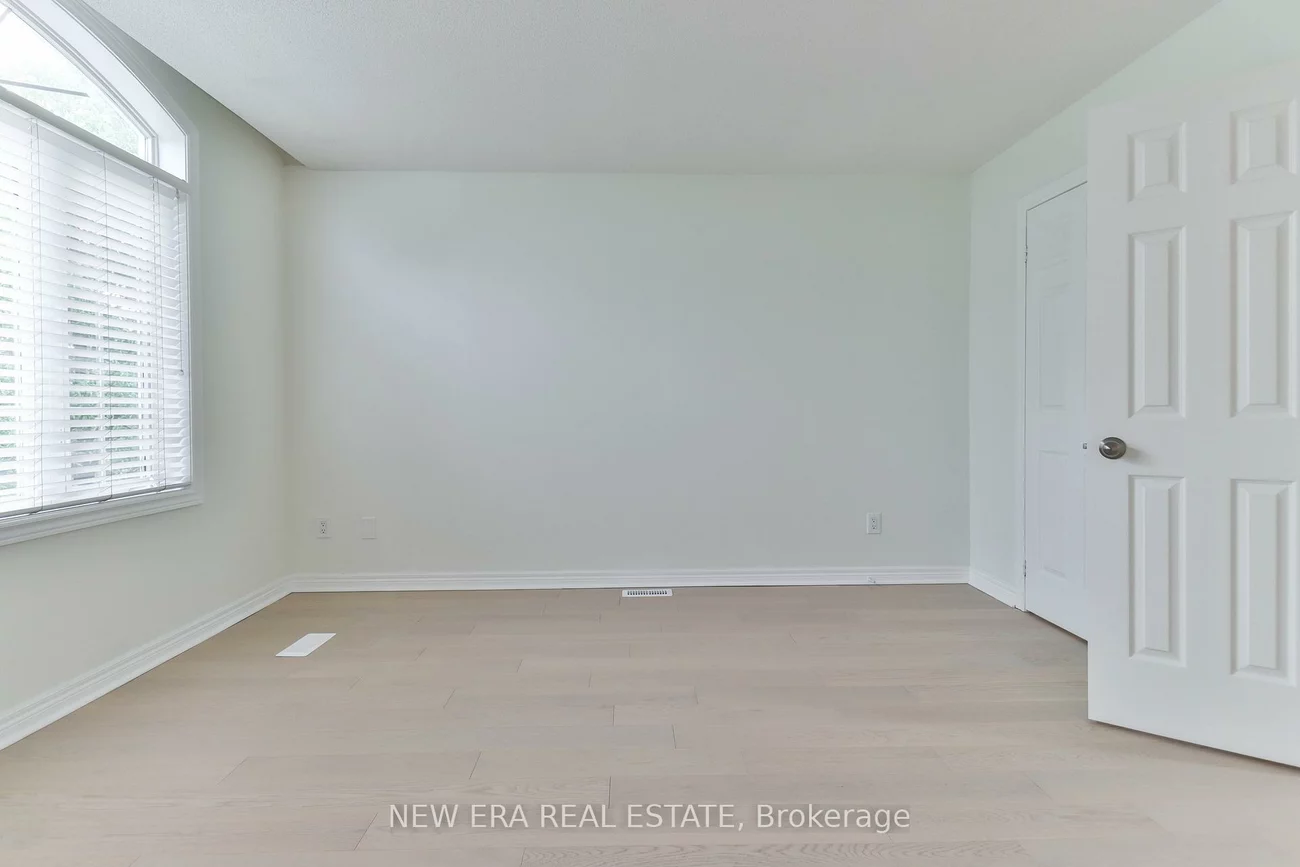 3, Sharon Lee, Berczy, Markham