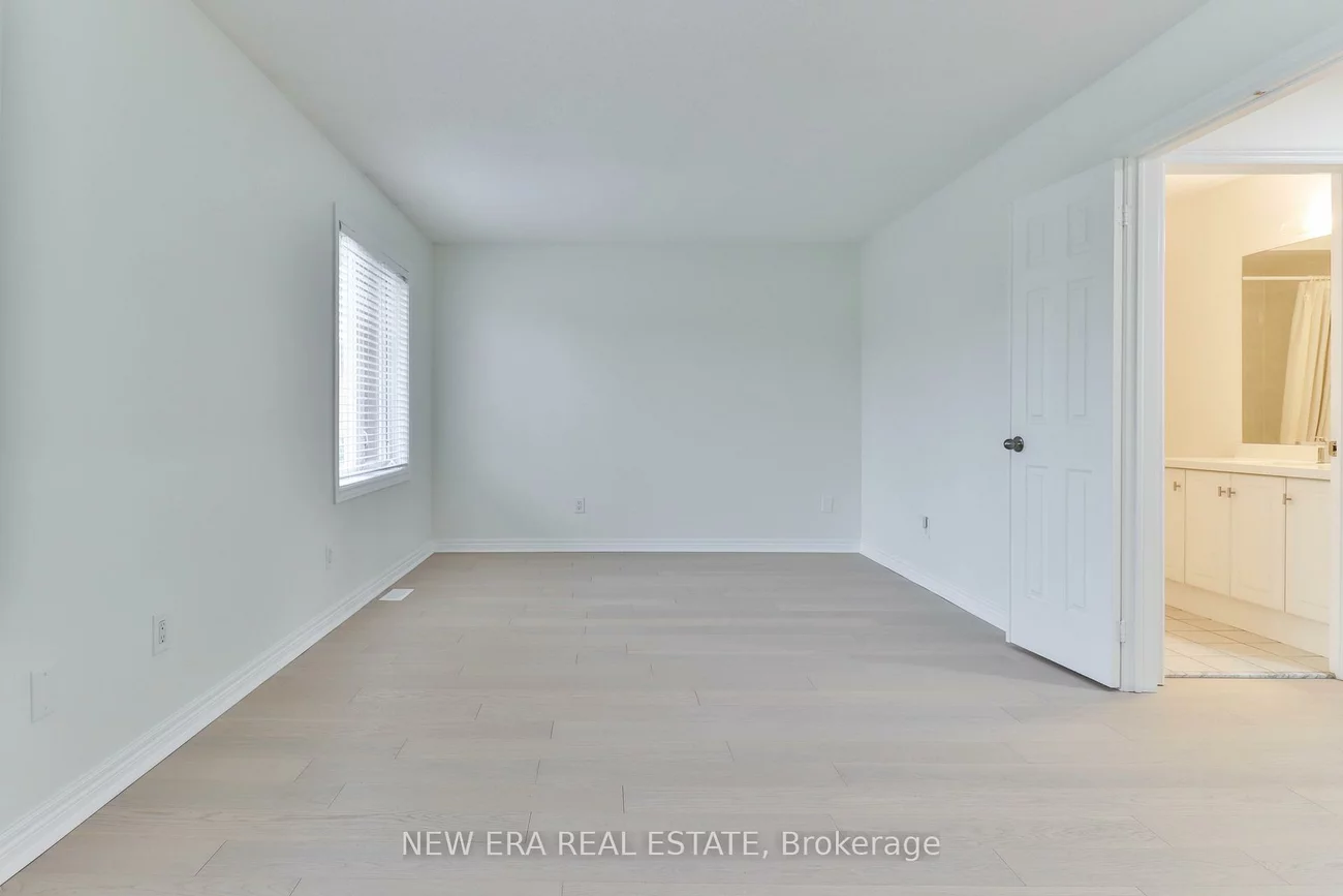 3, Sharon Lee, Berczy, Markham