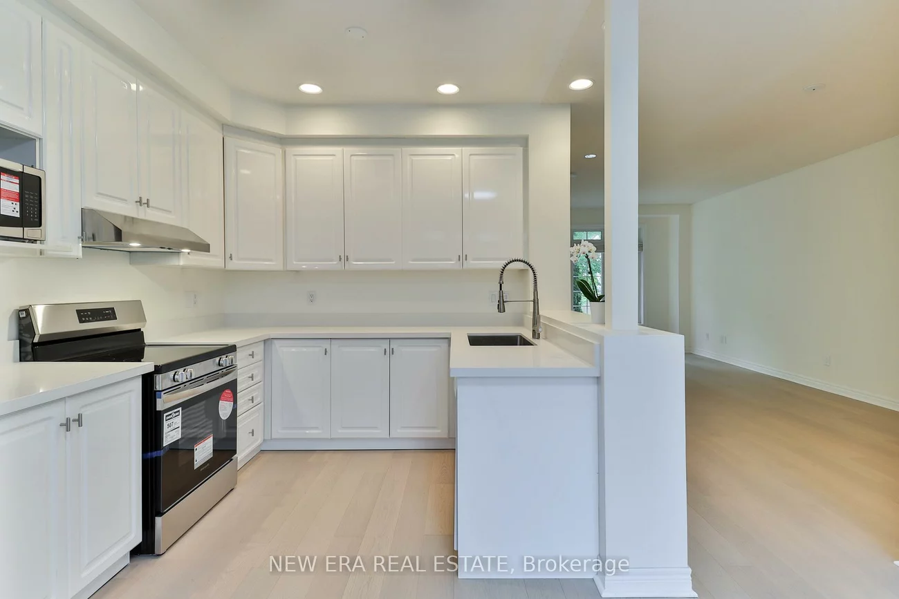 3, Sharon Lee, Berczy, Markham