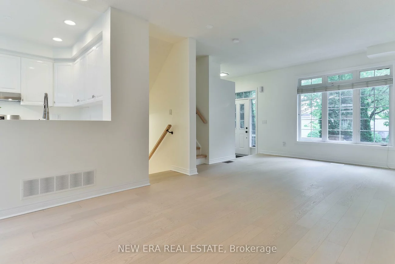 3, Sharon Lee, Berczy, Markham