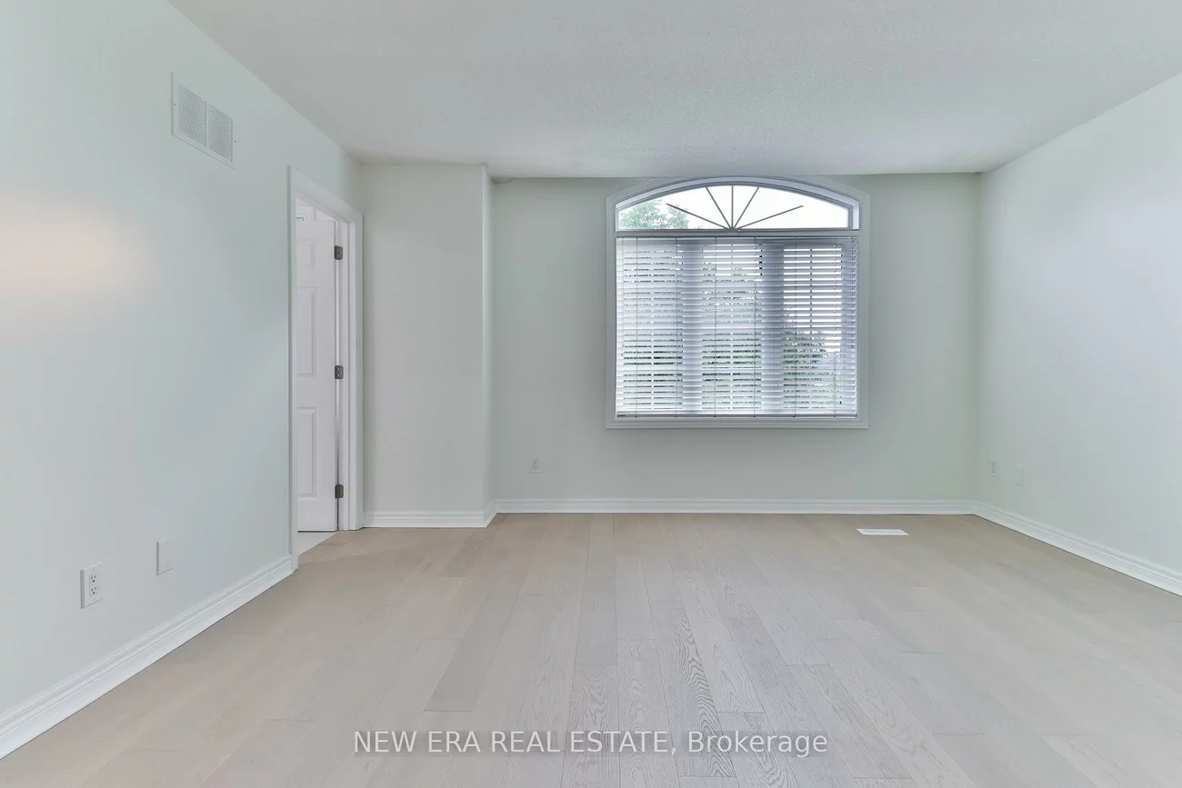 3, Sharon Lee, Berczy, Markham