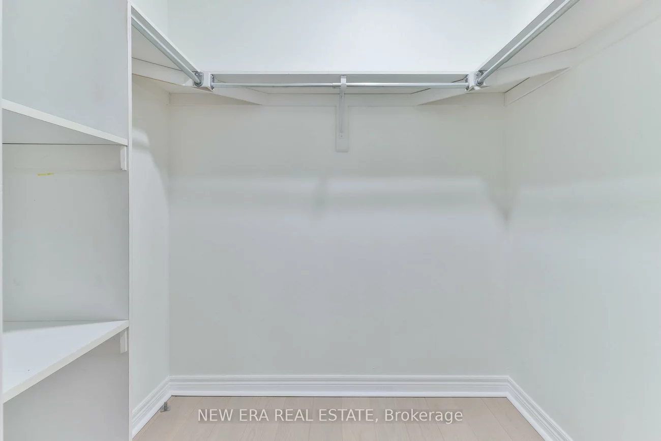 3, Sharon Lee, Berczy, Markham