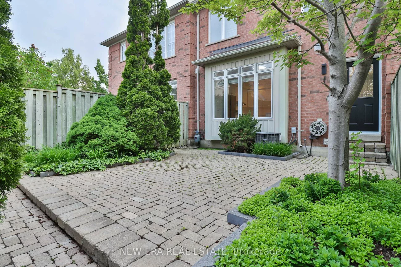 3, Sharon Lee, Berczy, Markham