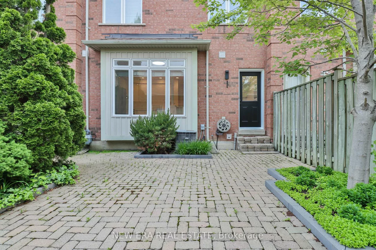 3, Sharon Lee, Berczy, Markham