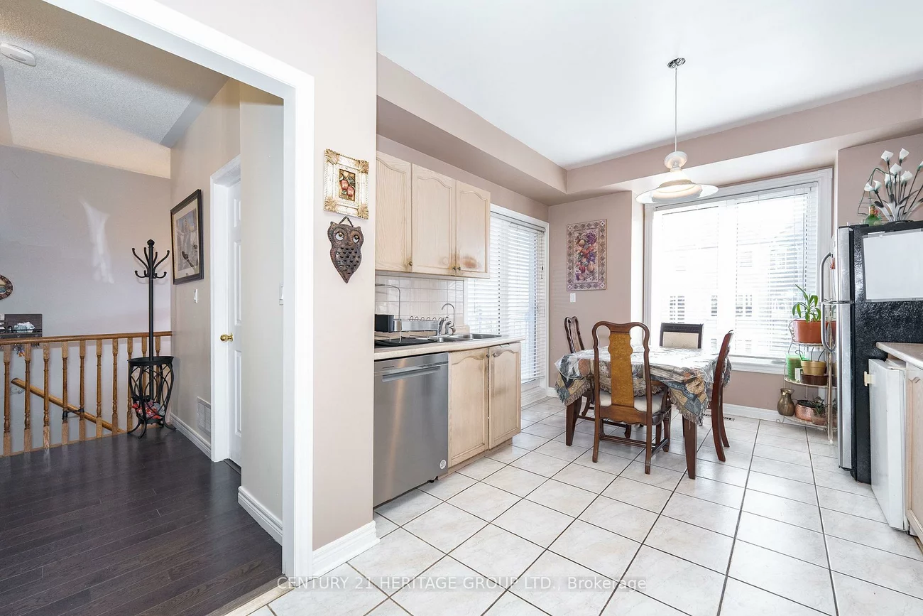 18, Orchid, Commerce Valley, Markham