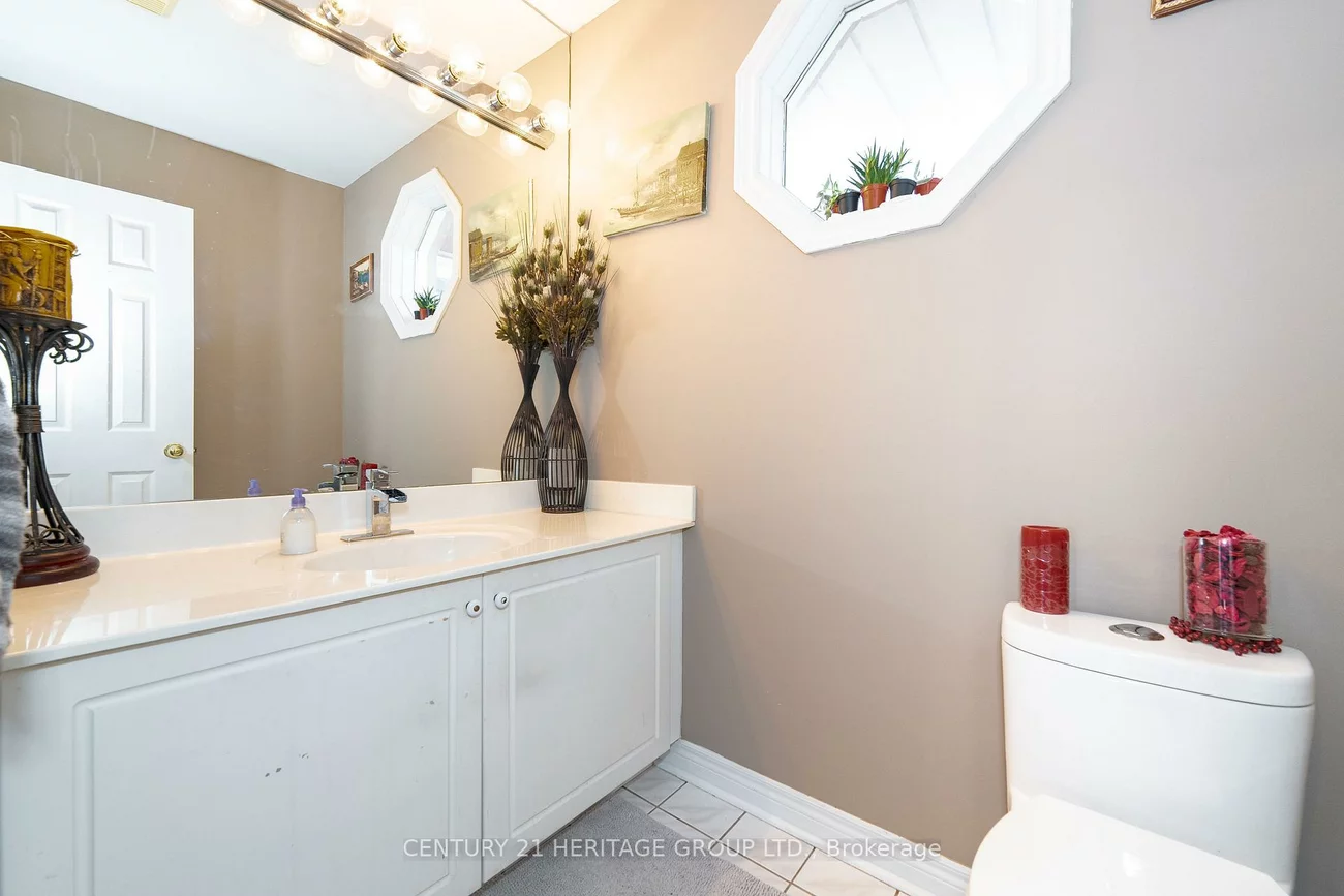 18, Orchid, Commerce Valley, Markham