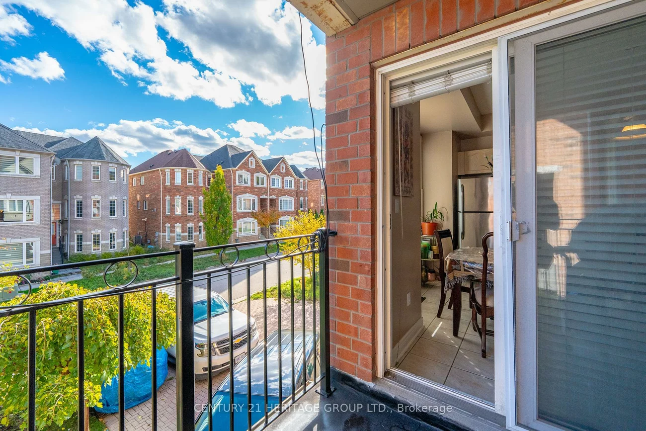 18, Orchid, Commerce Valley, Markham