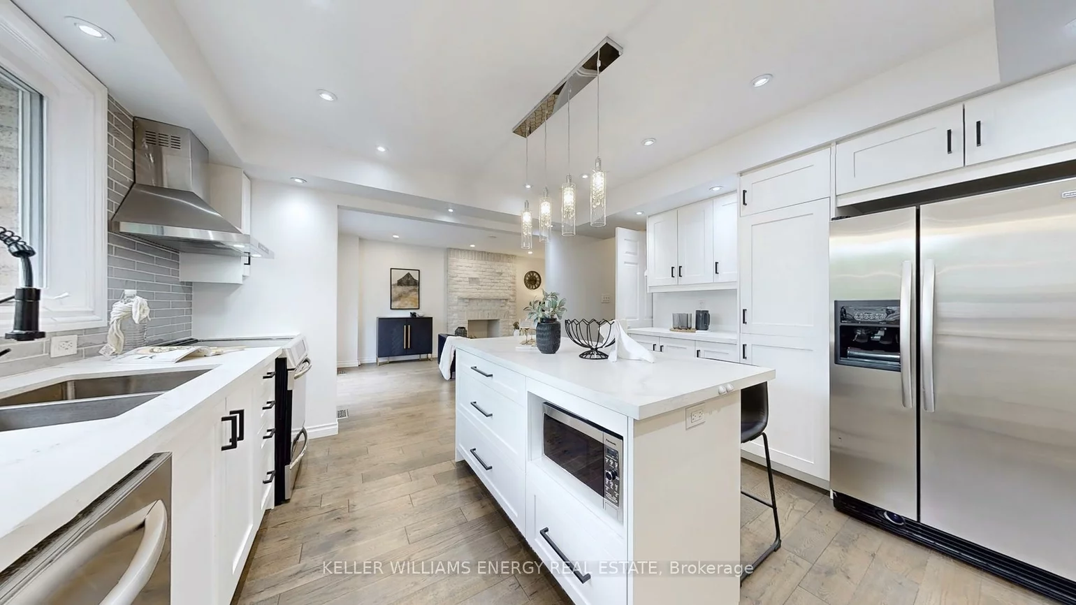 29, Fry, Markham Village, Markham