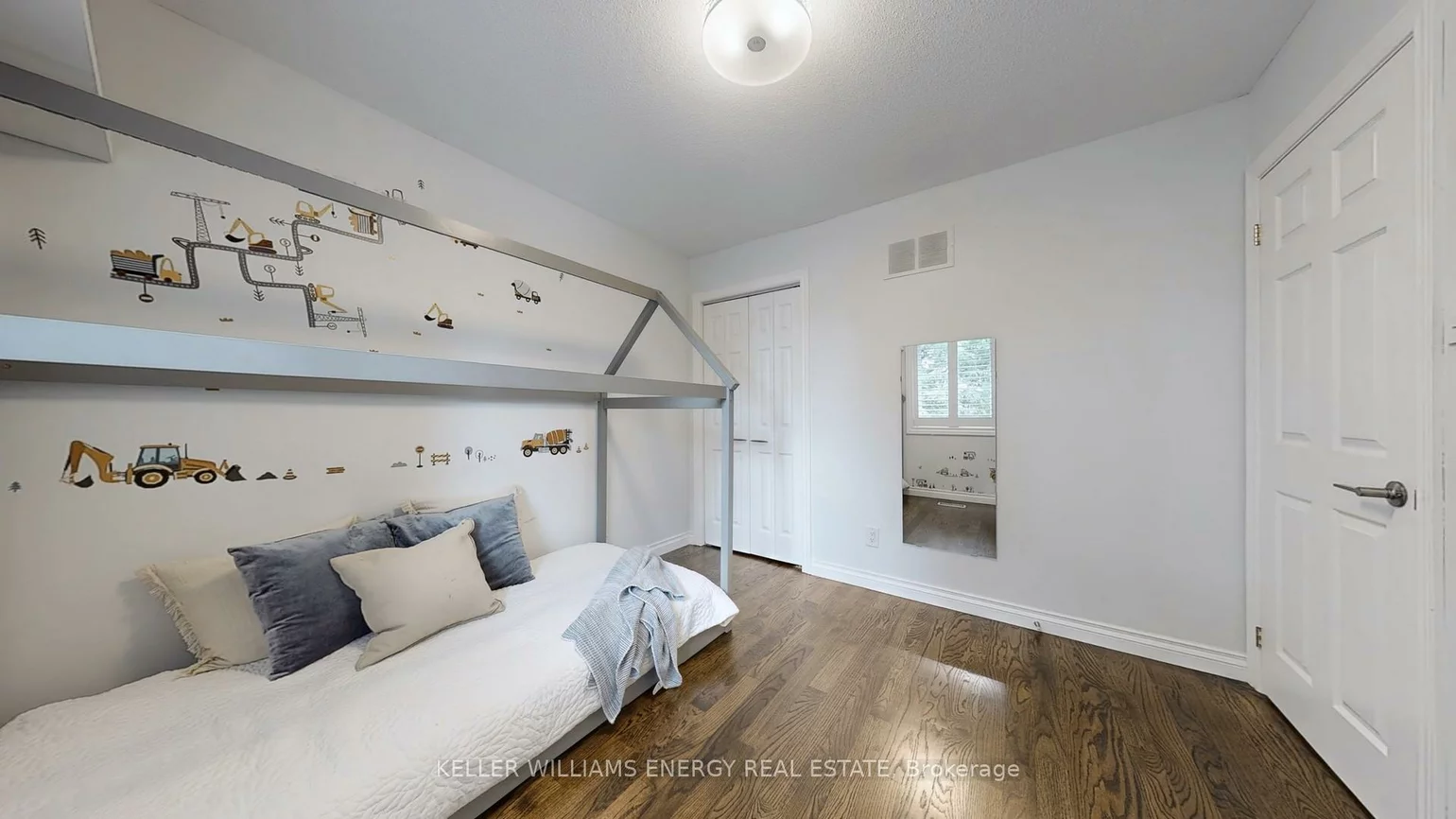 29, Fry, Markham Village, Markham