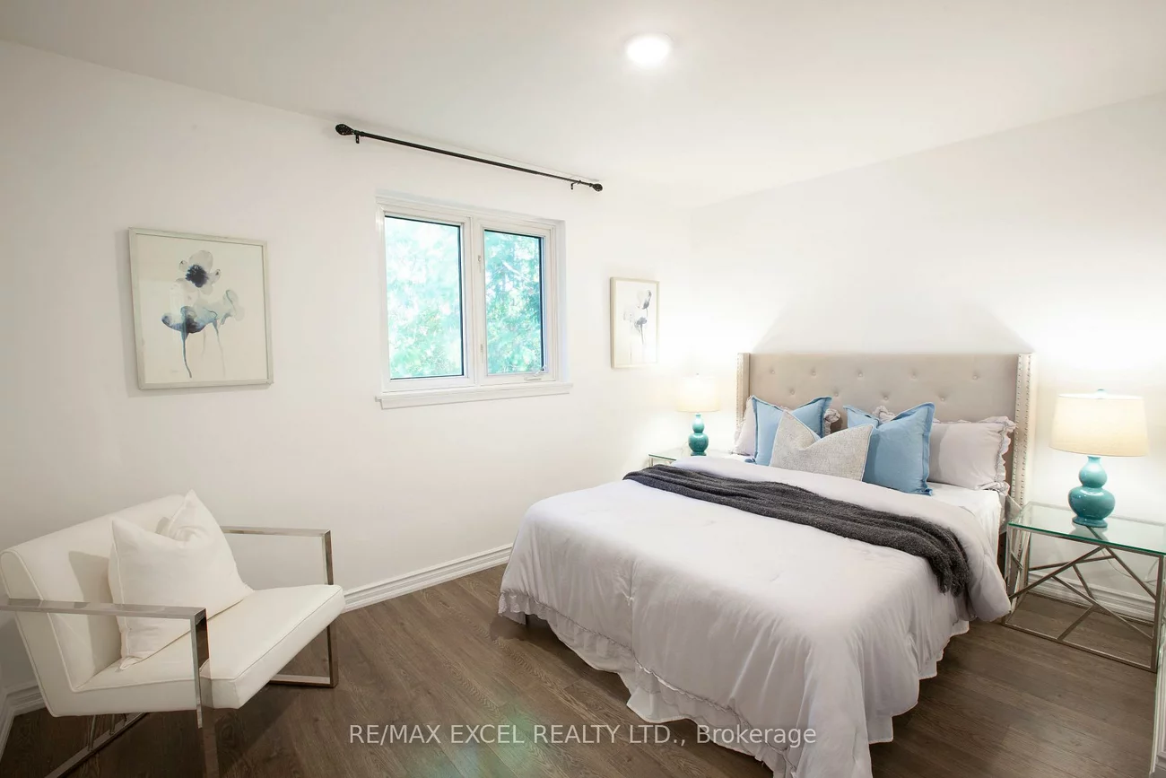 33, Alanadale, Bullock, Markham