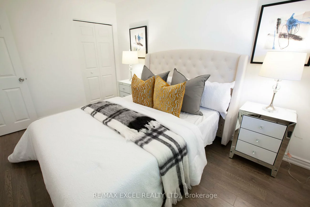 33, Alanadale, Bullock, Markham