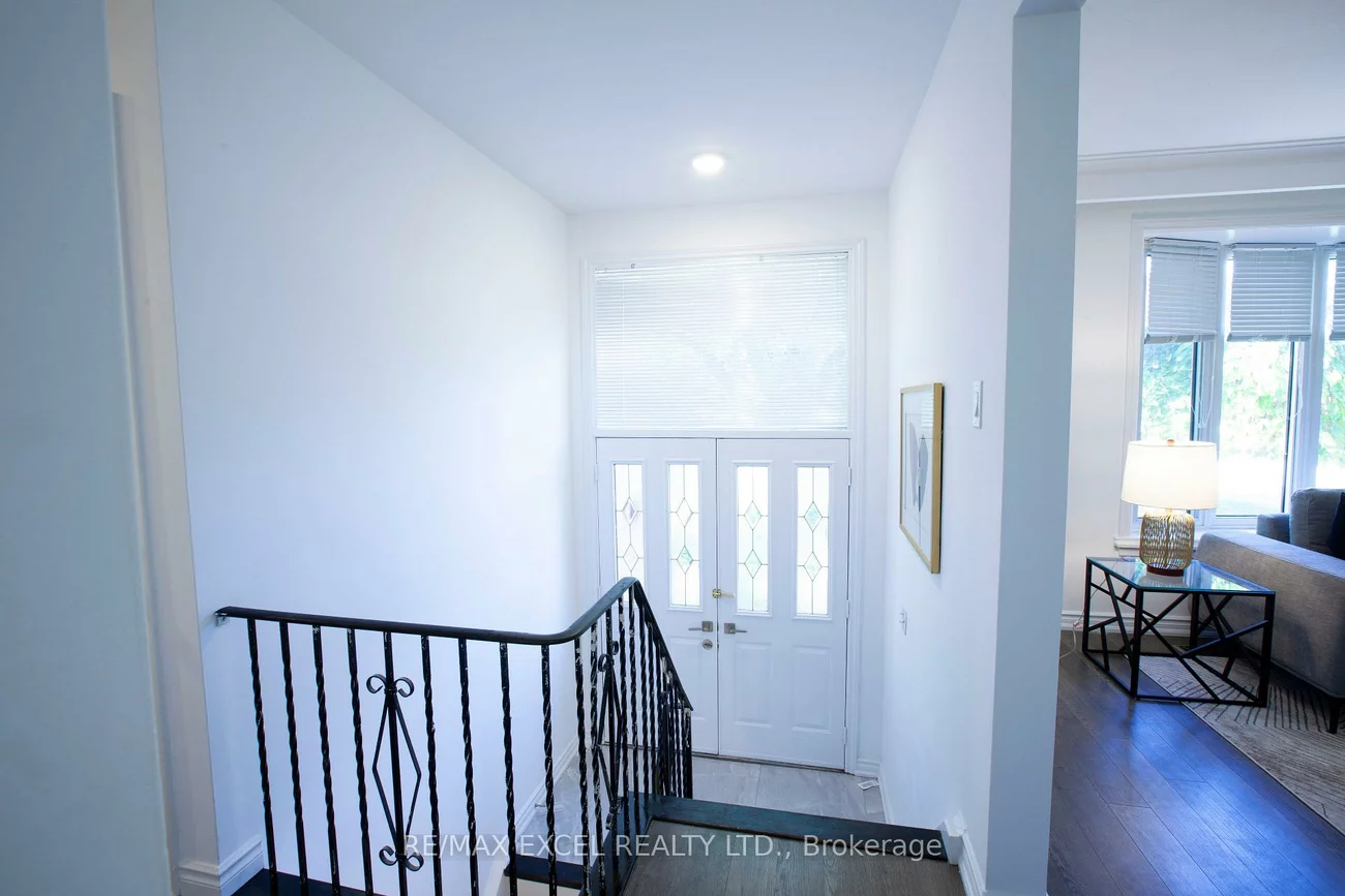 33, Alanadale, Bullock, Markham