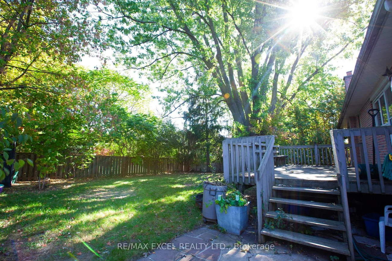 33, Alanadale, Bullock, Markham