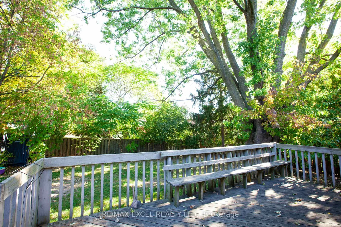 33, Alanadale, Bullock, Markham