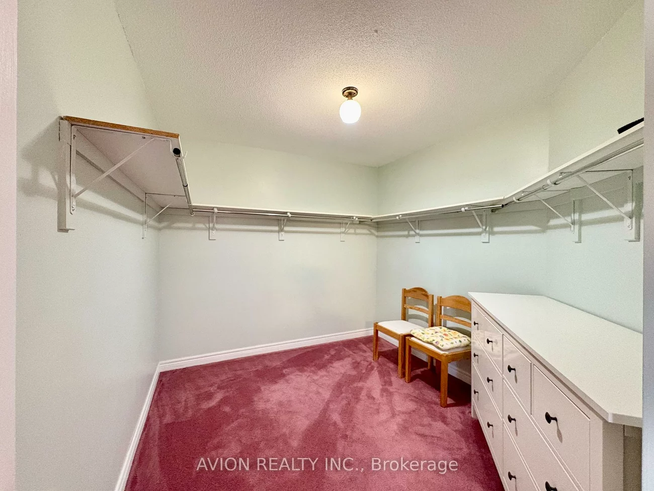 9, Outerbrook, Greensborough, Markham