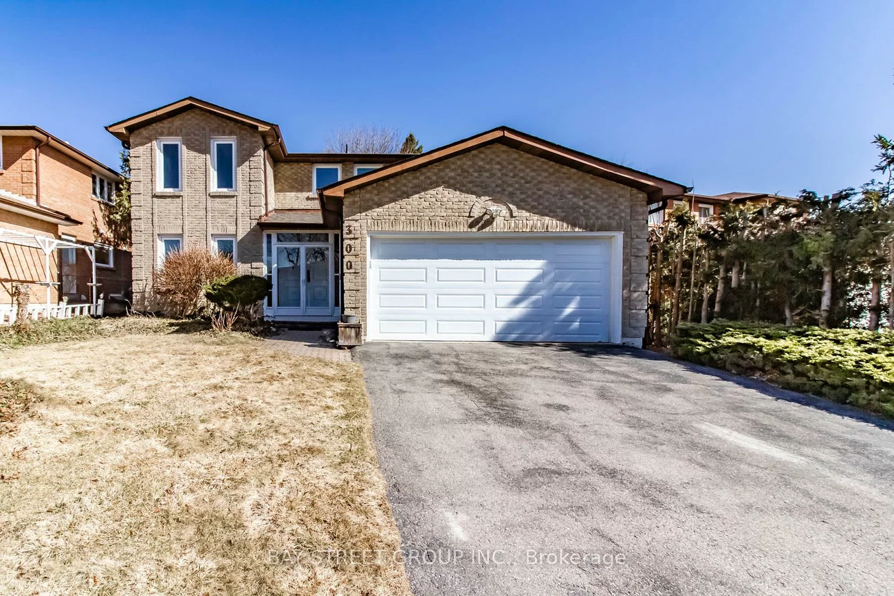 300, Fincham, Markham Village, Markham