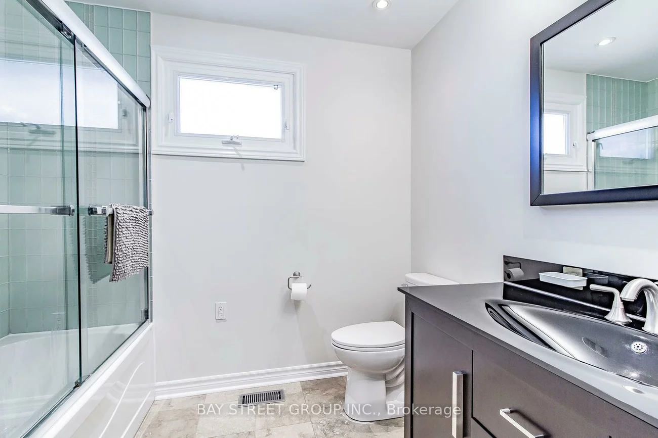 300, Fincham, Markham Village, Markham