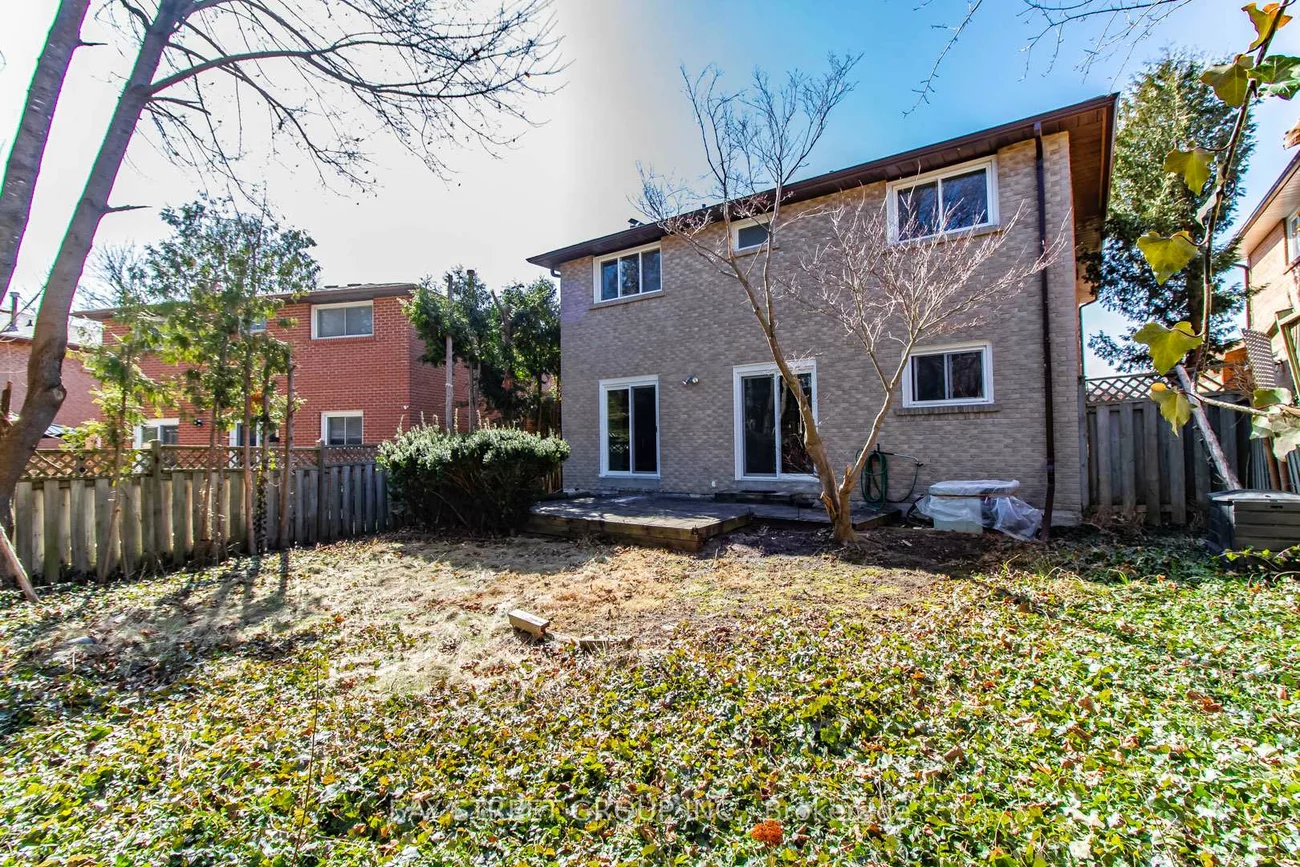 300, Fincham, Markham Village, Markham