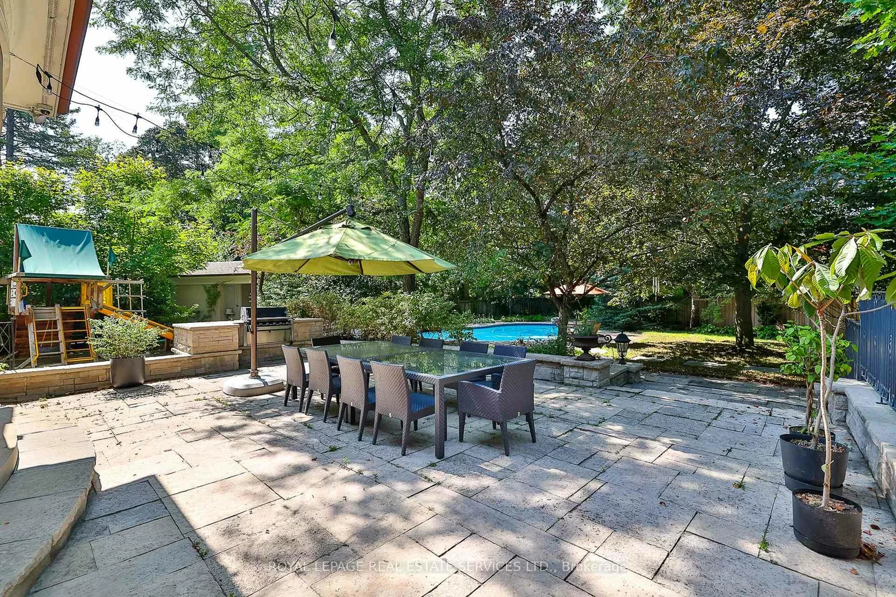 9, Seinecliffe, Bayview Glen, Markham